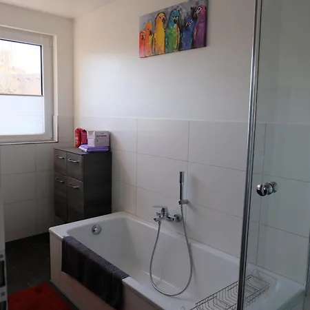 Ruhige Ortsrandlage 1 *