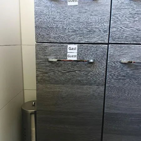 Ruhige Ortsrandlage 1 *